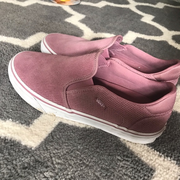 Vans - Picture 3 of 5